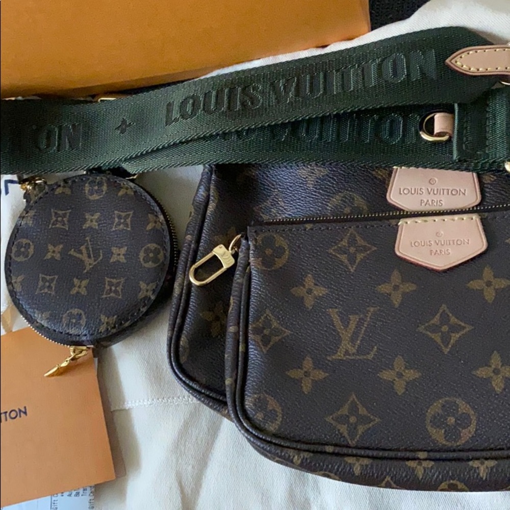 LOUIS VUITTON MULTI POCHETTE ACCESSOIRES